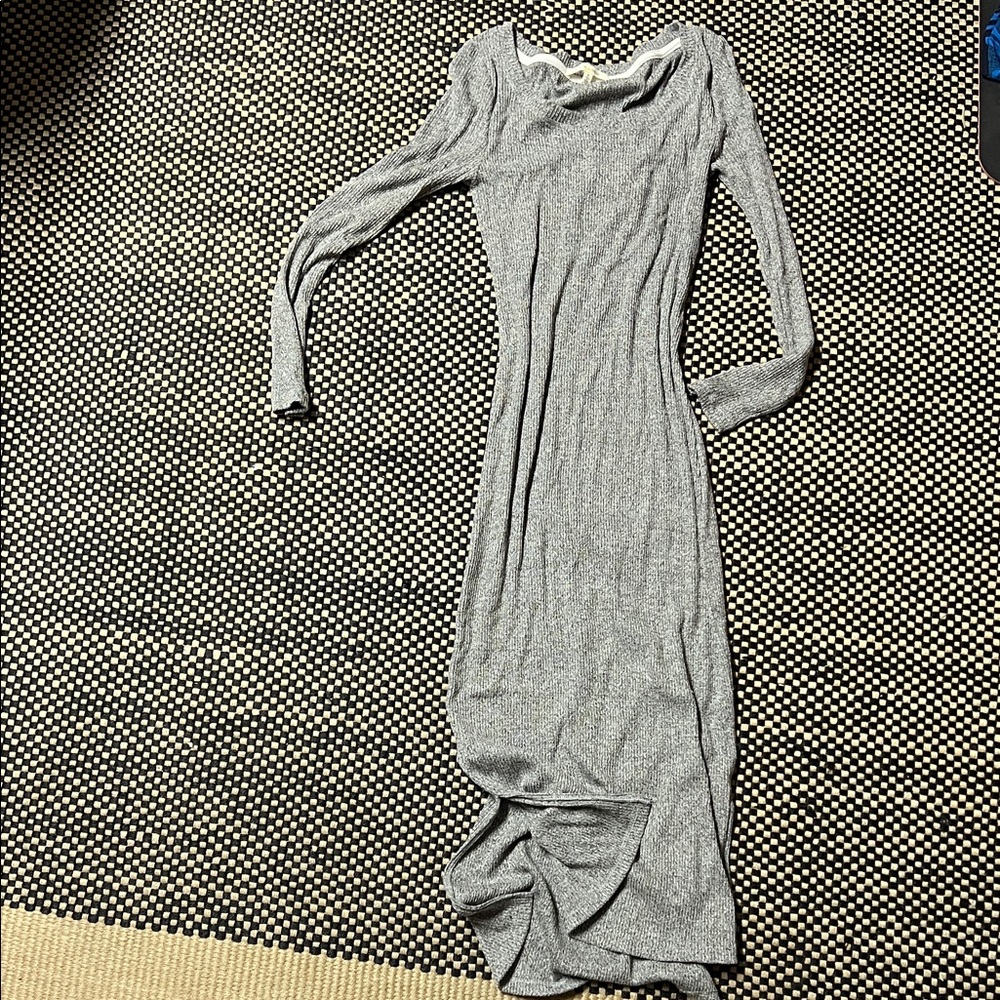 Elegant Gray Long Sleeve Dress